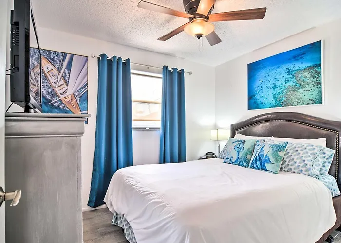 Holiday home Steps To Beach! Walkable Gulf Coast Retreat