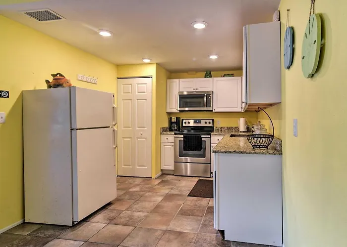 Holiday home Steps To Beach! Walkable Gulf Coast Retreat Clearwater Beach