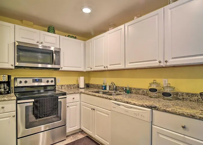 Holiday home Steps To Beach! Walkable Gulf Coast Retreat Clearwater Beach