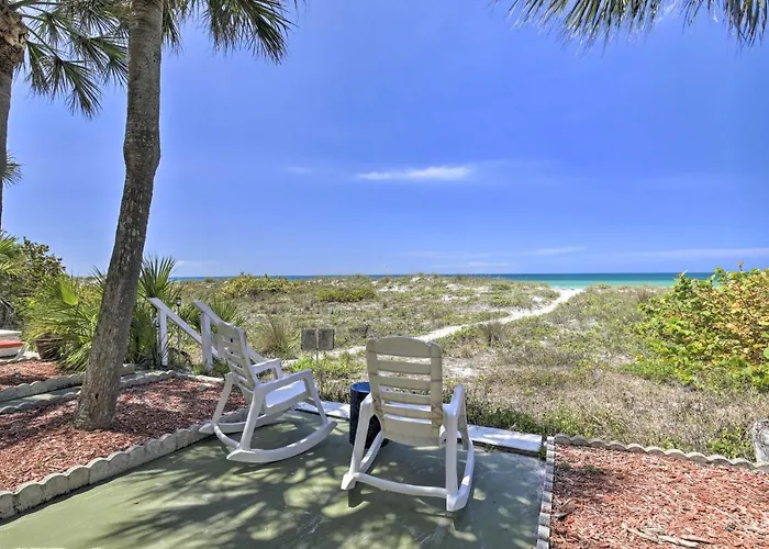Holiday home Steps To Beach! Walkable Gulf Coast Retreat